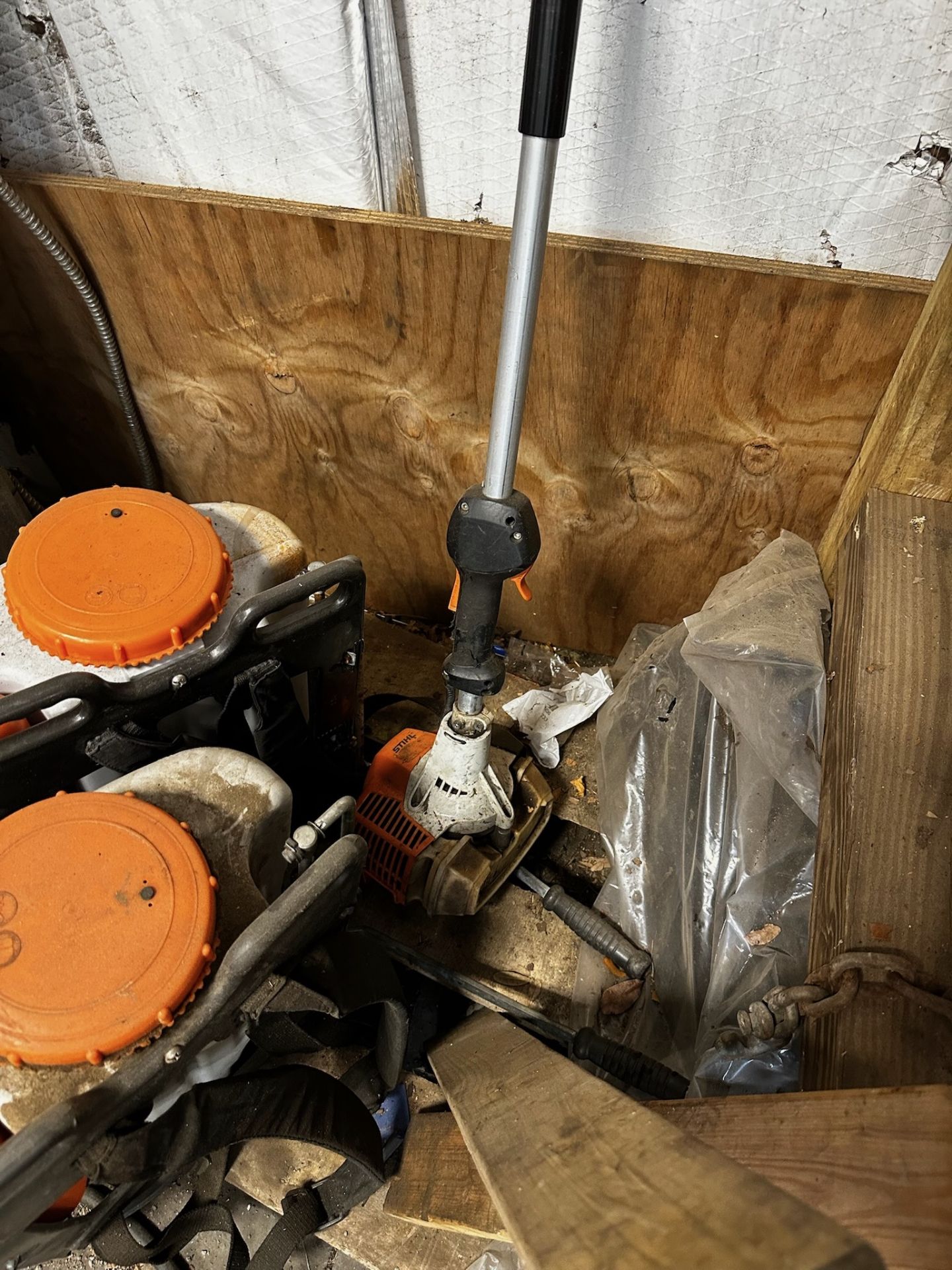 Workbench and Conents - Image 9 of 9