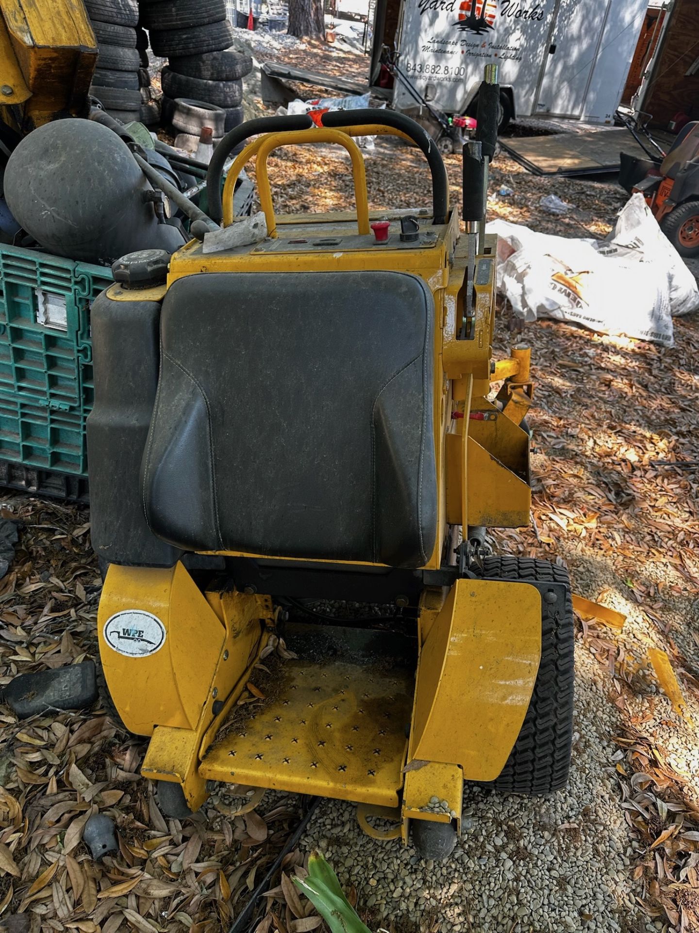 Hustler Stand Bind Mower For Parts - Image 3 of 6