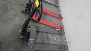 Manual Pallet Jack