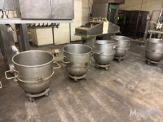 (4) S/S MIXING BOWLS