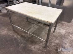 CUTTING BOARD TOP TABLE