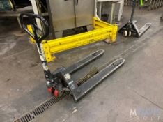 ULINE HYDRAULIC PALLET JACK