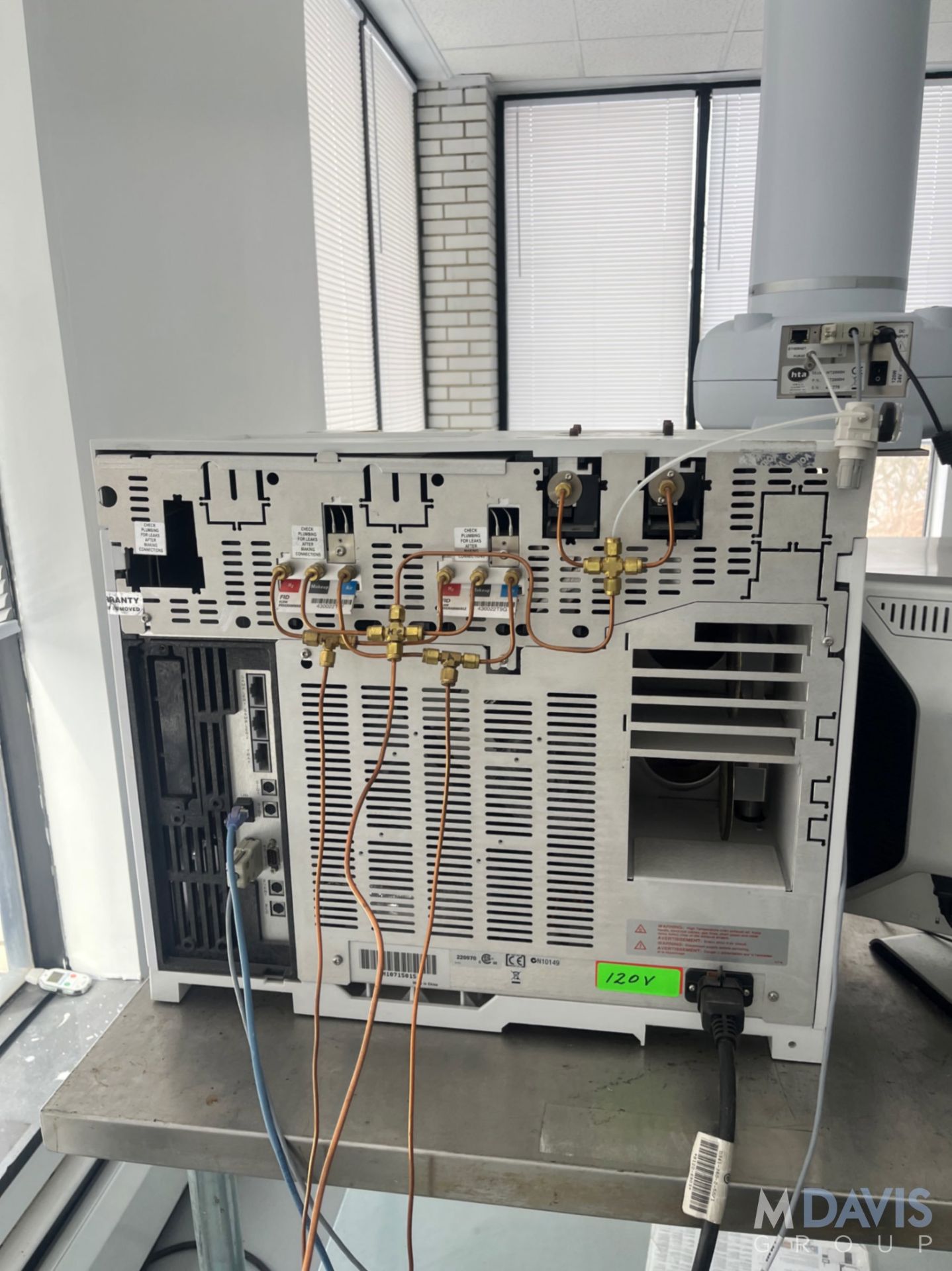 AGILENT TECHNOLOGIES 6890N NETWORK GC SYSTEM - Image 9 of 10