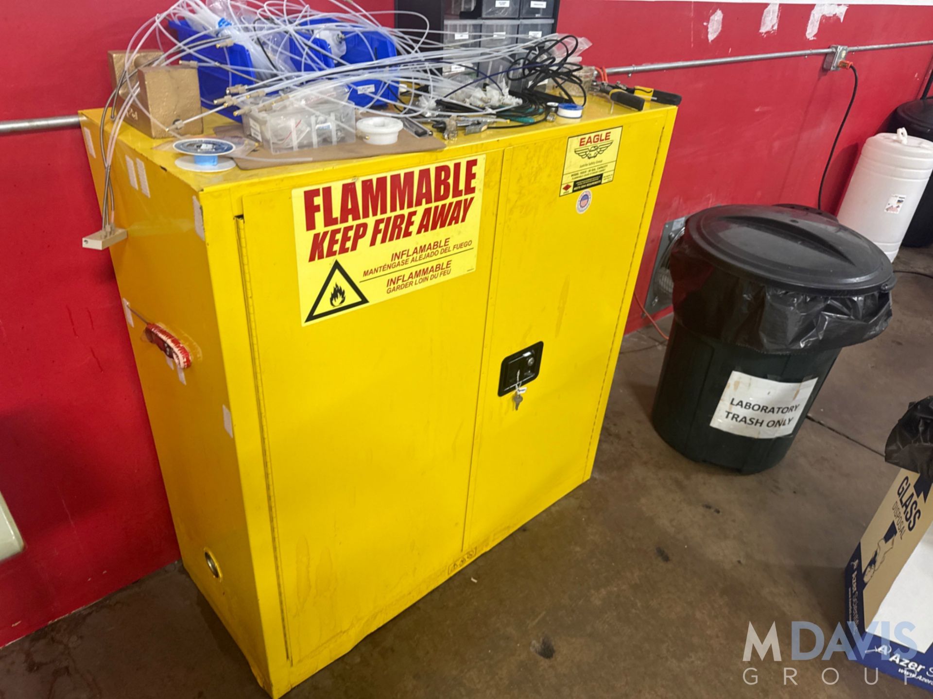 EAGLE 30 GAL. DOUBLE DOOR STORAGE CABINET - Image 4 of 4
