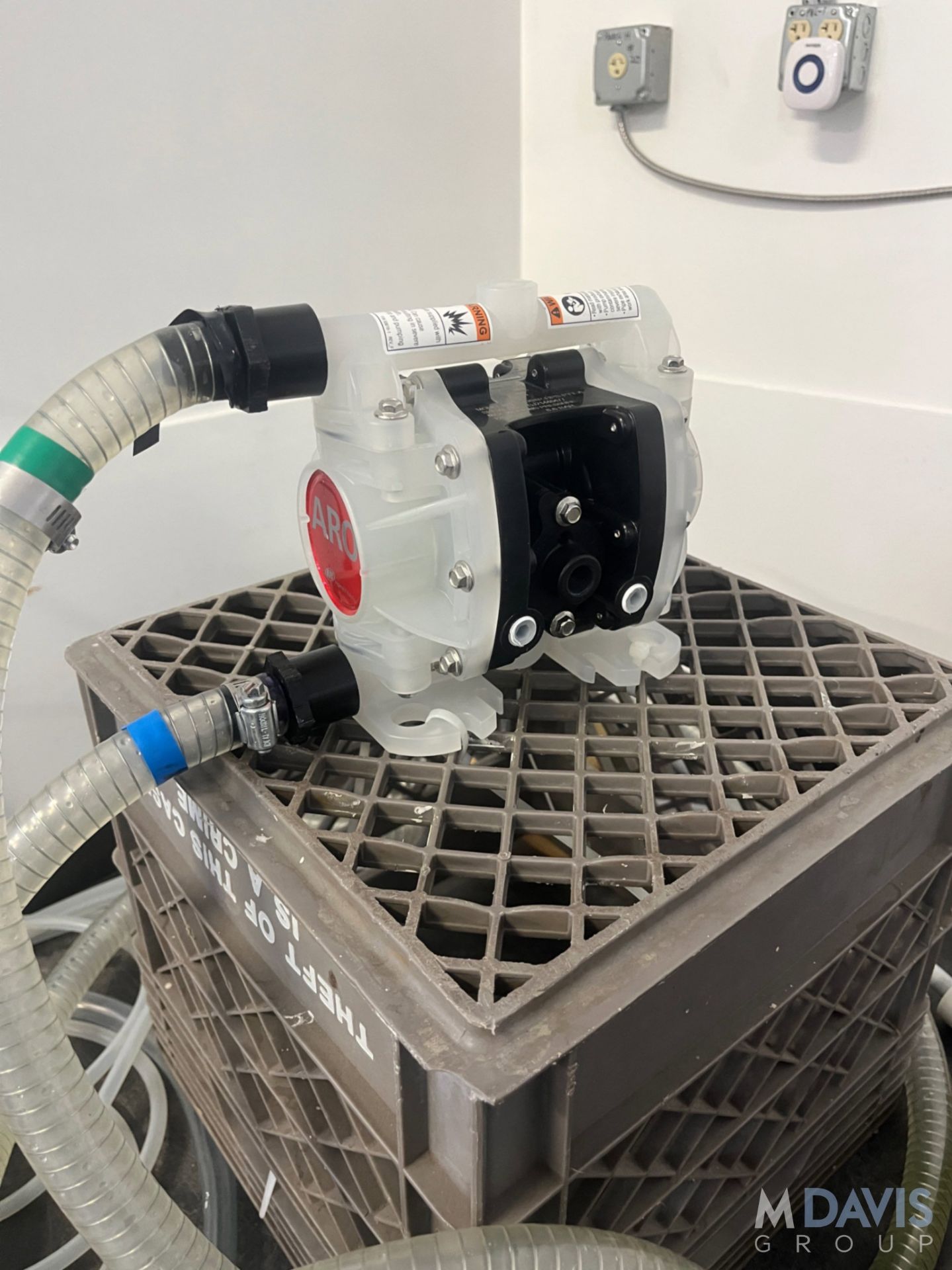 ARO DOUBLE DIAPHRAGM PUMP - Image 3 of 8