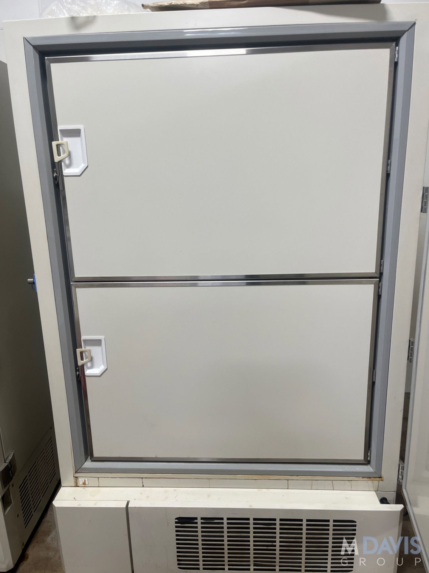 ACROSS INTERNATIONAL ULTRA-LOW TEMPERATURE FREEZER - Image 10 of 12