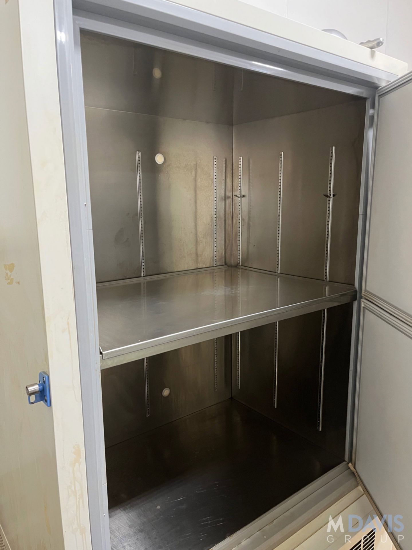 ACROSS INTERNATIONAL ULTRA-LOW TEMPERATURE FREEZER - Image 8 of 9
