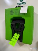 ULINE EMERGENCY EYEWASH STATION