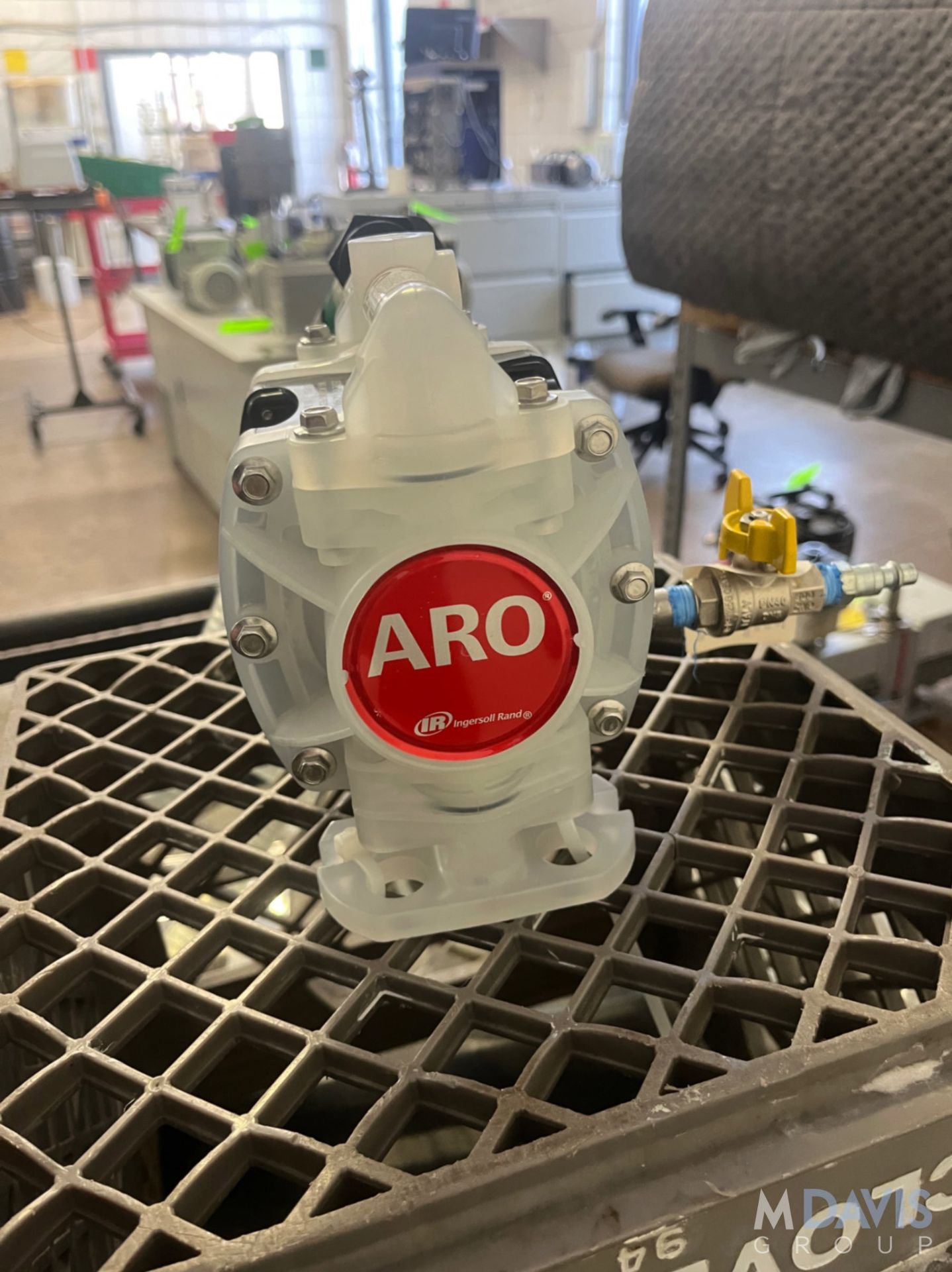 ARO DOUBLE DIAPHRAGM PUMP - Image 5 of 8