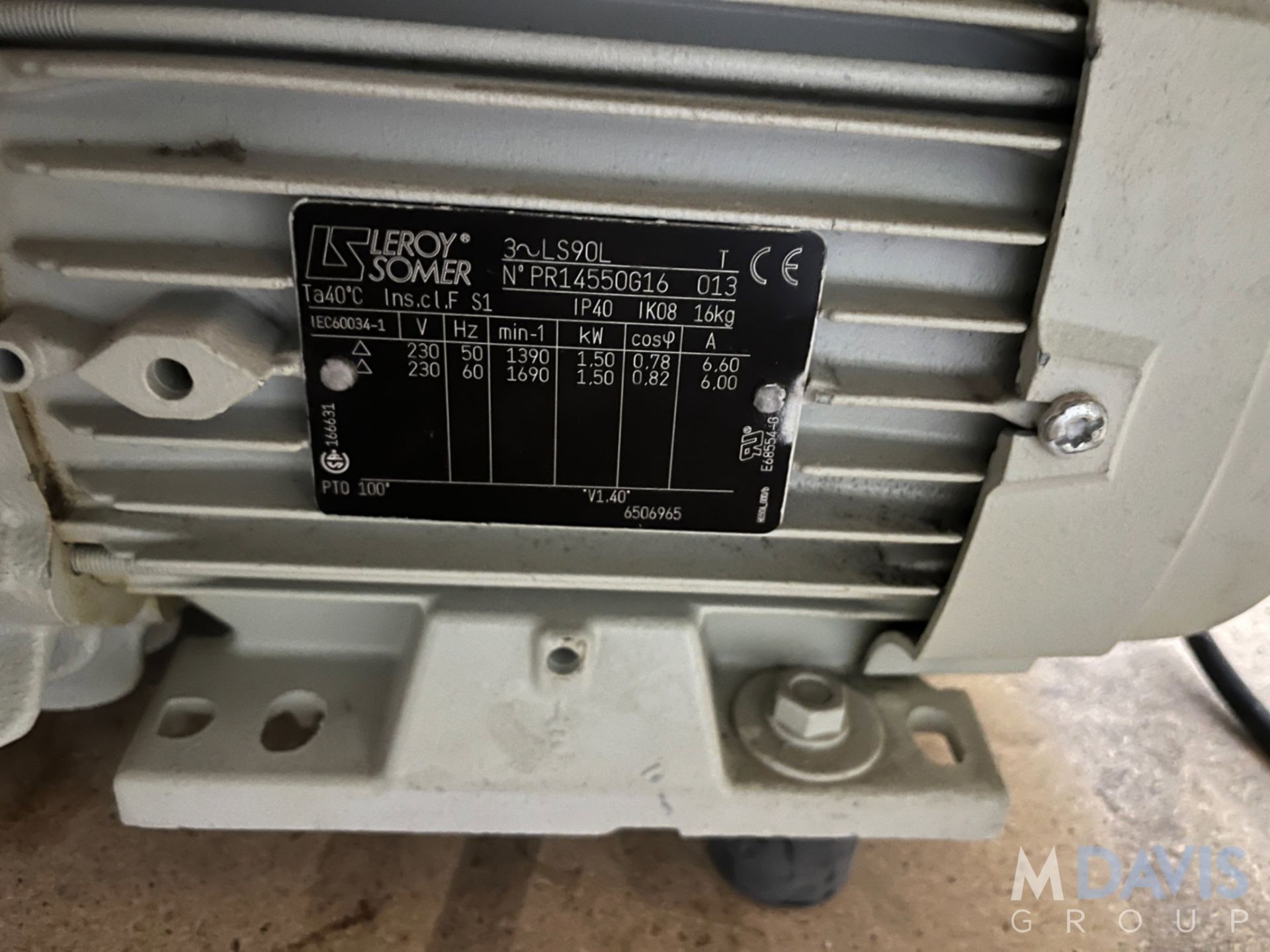 SOGEVAC OIL-SEALED ROTARY VANE PUMP - Image 7 of 8