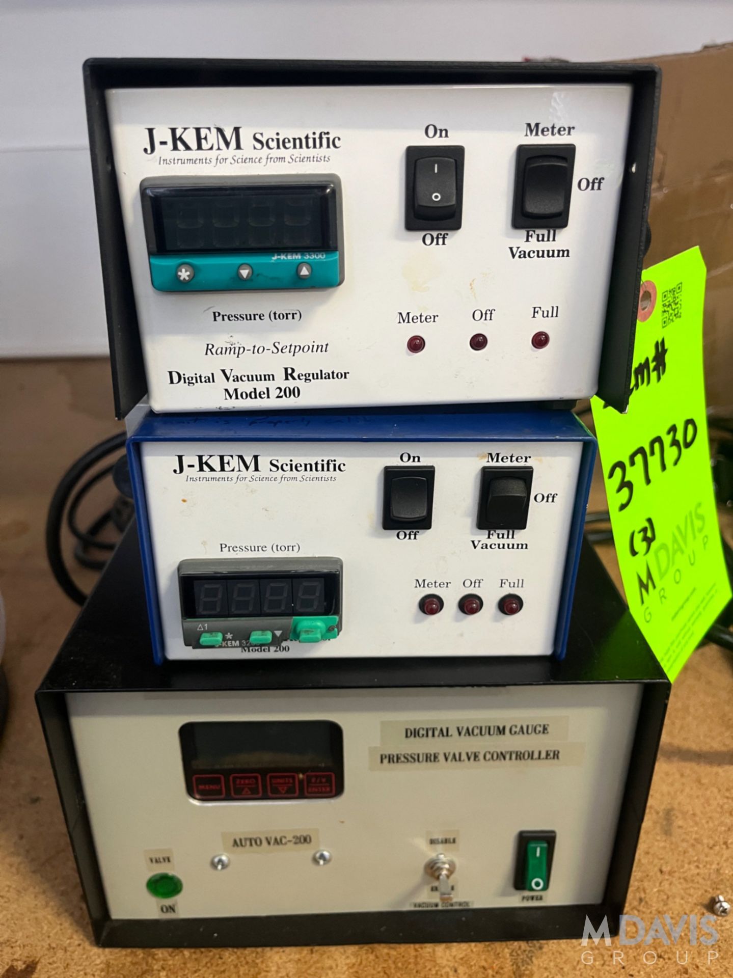 (3) DIGITAL VACUUM REGULATOR - Image 3 of 6