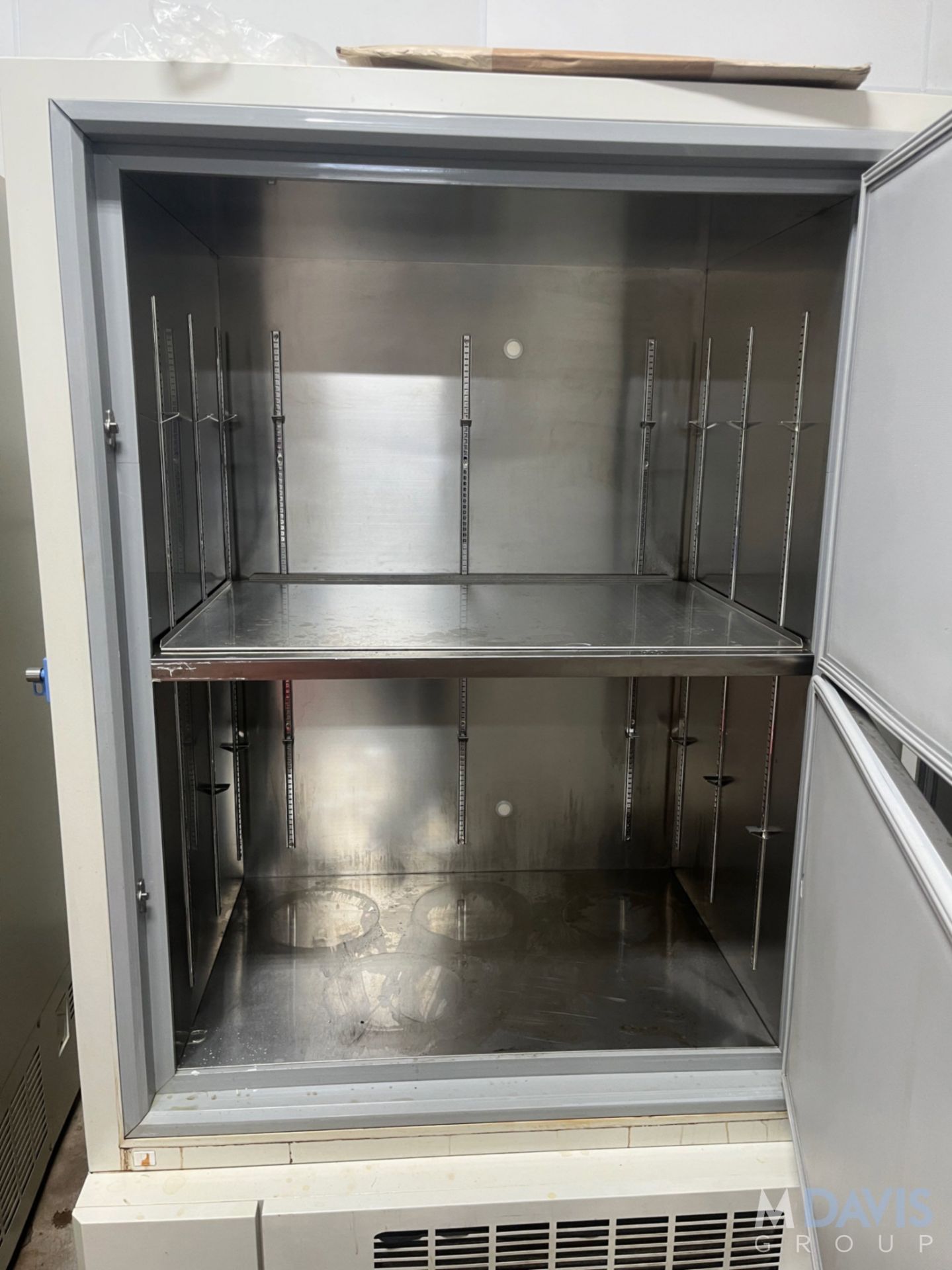 ACROSS INTERNATIONAL ULTRA-LOW TEMPERATURE FREEZER - Image 11 of 12