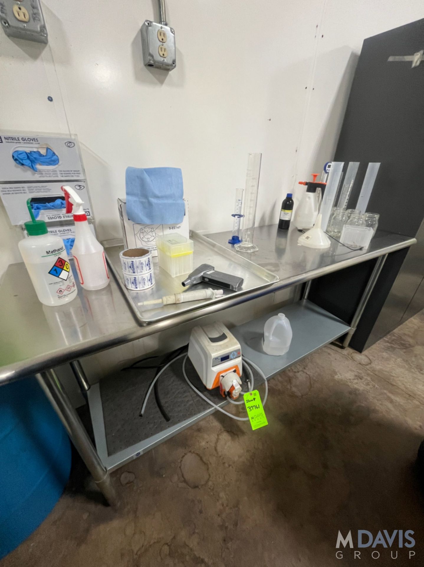 S/S TABLE - Image 3 of 3