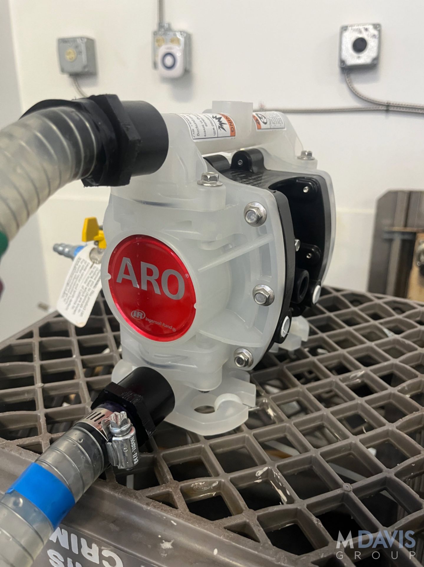 ARO DOUBLE DIAPHRAGM PUMP - Image 4 of 8