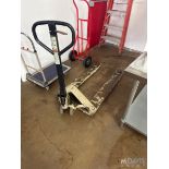 CROWN HYDRAULIC PALLET JACK
