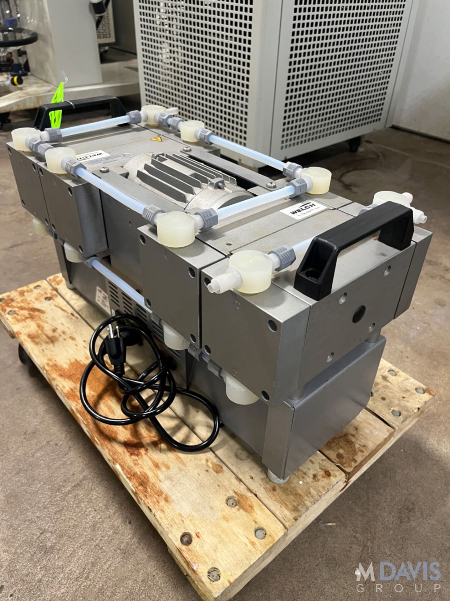 WELCH IIMVAC HIGH CAPACITY VACUUM PUMP