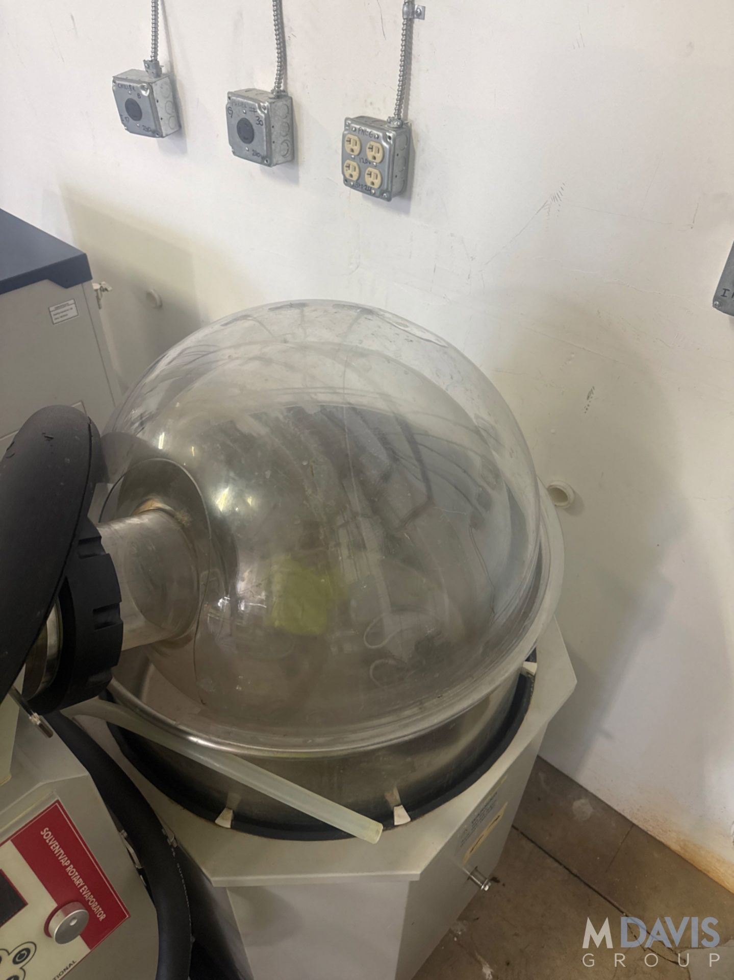 ACROSS INTERNATIONAL SOLVENTVAP ROTARY EVAPORATOR - Image 5 of 10