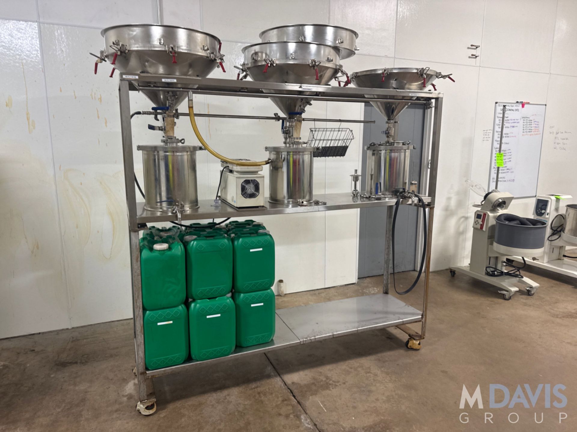 S/S (3) FUNNEL FILTRATION STAND - Image 2 of 7