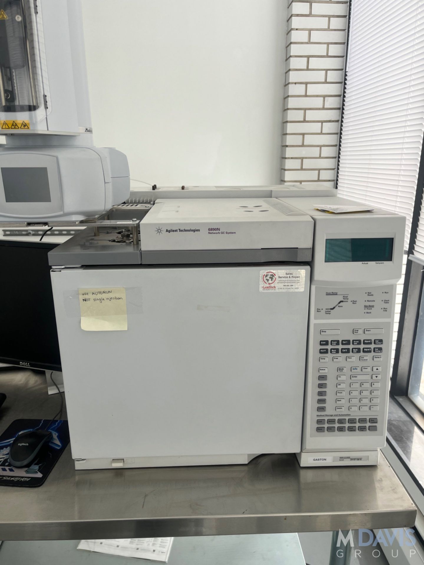 AGILENT TECHNOLOGIES 6890N NETWORK GC SYSTEM - Image 2 of 10