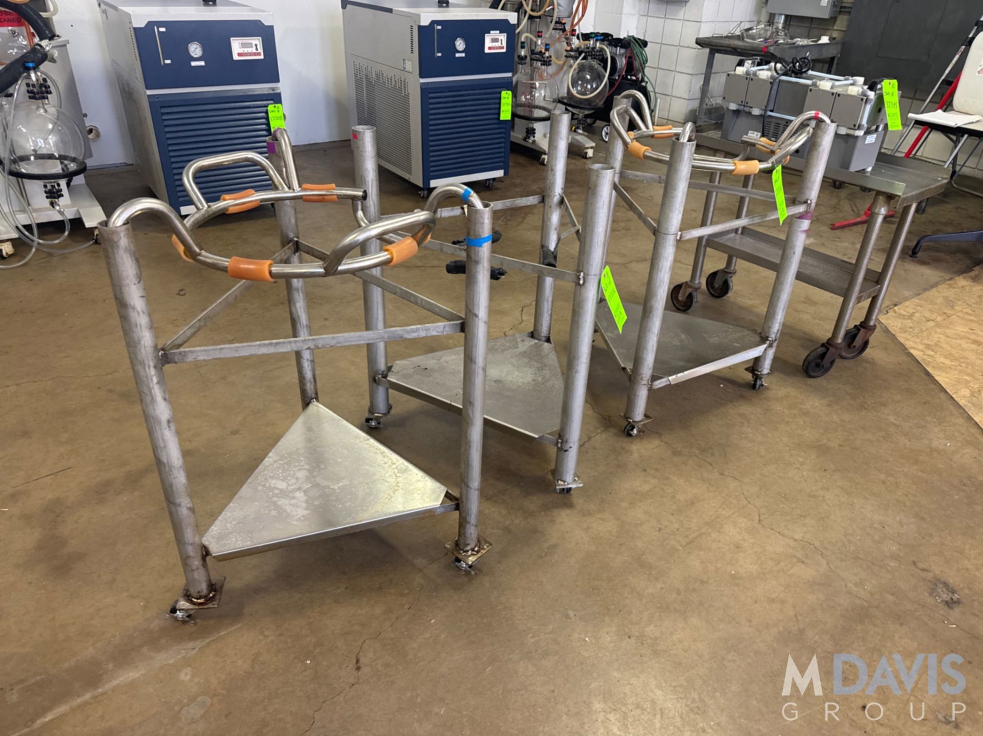 (2) PORTABLE GLASS GLOBE STANDS - Image 6 of 7