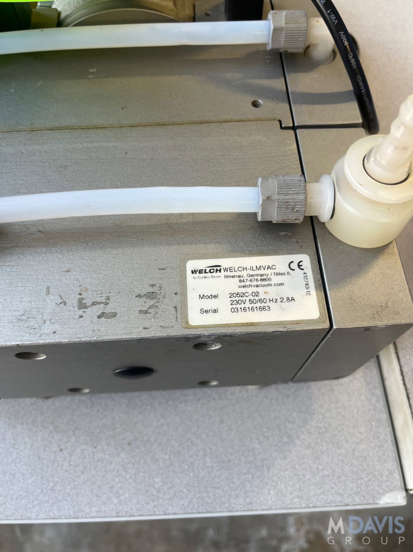 WELCH-ILMVAC VACUUM PUMP - Image 4 of 7