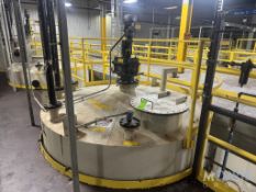 APROX. 11,500 GAL. VERTICAL MIX TANK