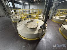 APROX. 11,500 GAL. VERTICAL MIX TANK