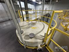 APROX. 11,500 GAL. VERTICAL MIX TANK