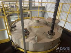 APROX. 11,500 GAL. VERTICAL MIX TANK