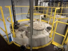 APROX. 11,500 GAL. VERTICAL MIX TANK