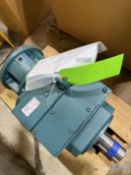 (NEW) DODGE INLINE GEARBOX INPUT SPEED 1,750 RPM INPUT POWER 14.27 HP CATALOG NO: HB882CN210TC (LOCA