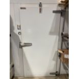 Aprox. 9' W x 8' L x 7' H Walk-in Cooler (Located Barrie, Ontario, Canada)