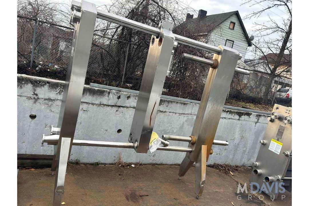 AGC S/S PLATE PRESS, MODEL AR51M-S1, S/N 06127, MFG 2006, WITH 3 & 4 CONNECTIONS, 250 DEGREES MAX - Image 1 of 11