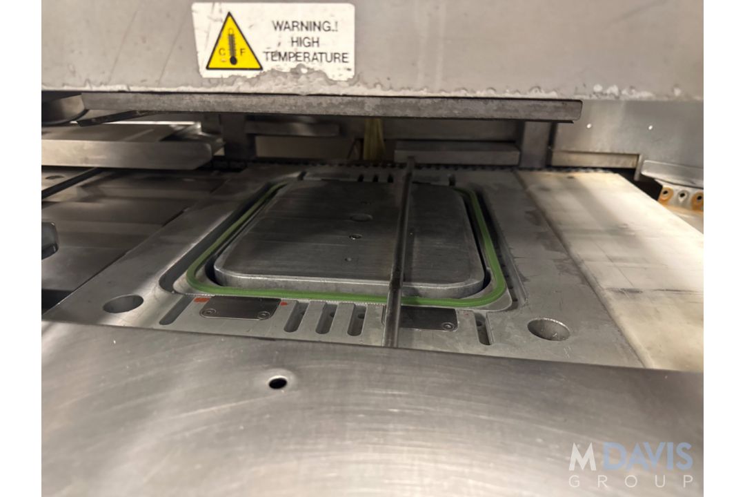 Koch Auto Tray Sealer, Model FP1000/Tank, S/N FP2962, with 16 W Conveyor, 11 x 9 Sealing Mold, - Image 6 of 15