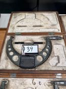 Mitutoyo 8” - 9” Micrometer Set