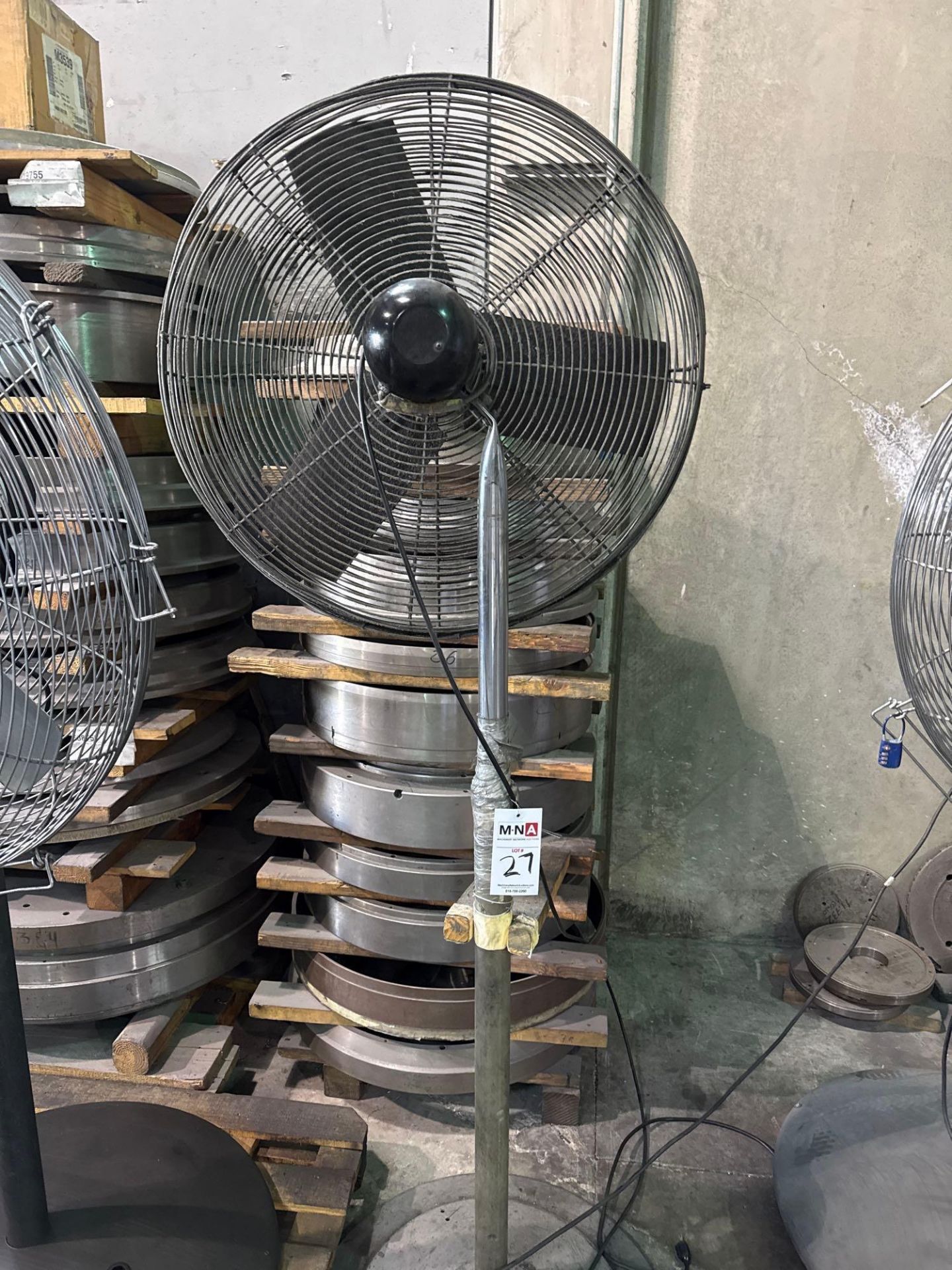 27” Fan - Image 3 of 3