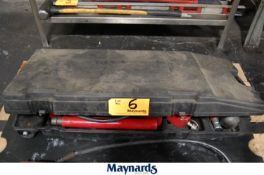 PITTSBURGH PORTABLE HYDRAULIC JACK