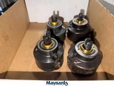 (4) FCS modular fixture adapters with spacers and forks.