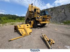 1996 CATERPILLAR 769D WATER TANKER TRUCK