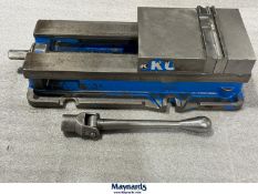 Kurt machinists vise