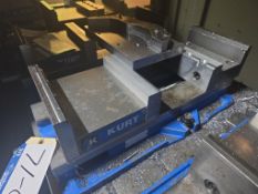 Kurt 8 inch Machinst Vise