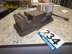 Kurt D60 Machine Vise