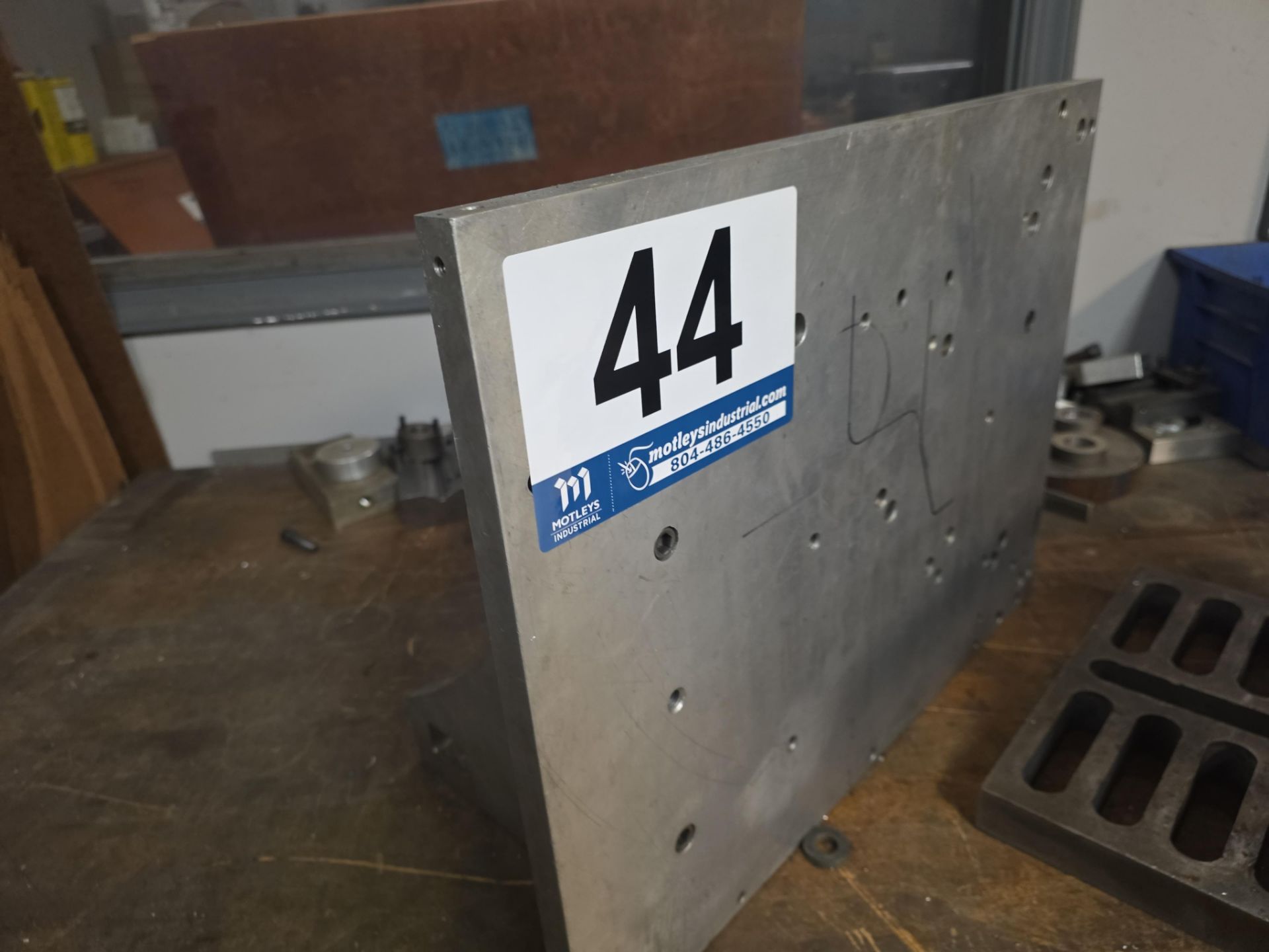 3 Angle Plates: 2 Cast Iron - Image 4 of 5