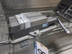 Kurt D40 4 inch Machine Vise