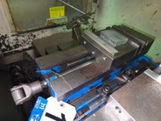 KURT D675 AngLock Vise - Used, Precision Machining