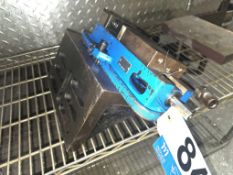 Kurt D40 4 inch Machine Vise with Cast Angle Block