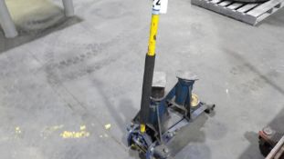 Hydraulic Floor Jack and Two Jack Stands