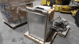 NORCOLD Compact Refrigerator