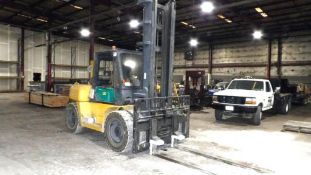 Komatsu FD80-8 Industrial Forklift