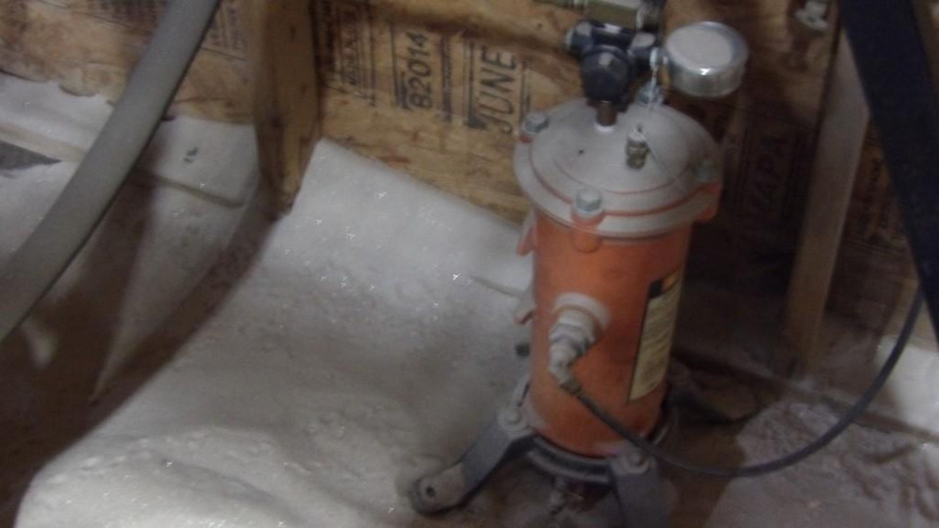Clemco Industries Corp, Sand Blaster, 2014-Year, 150-PSIG - Image 9 of 12